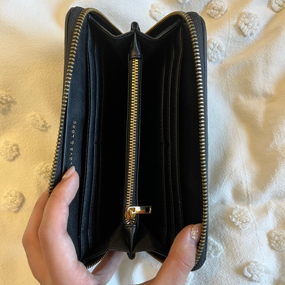 NWOT Love and Lore Black and Gold Wallet! - Picture 4 of 4